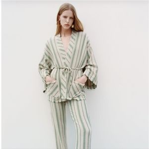 Zara Beth Woven Kimono